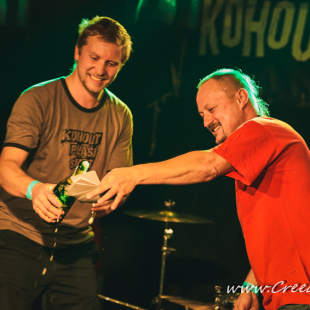 075 Kohouti v Bunkru křt&iacute; EP!